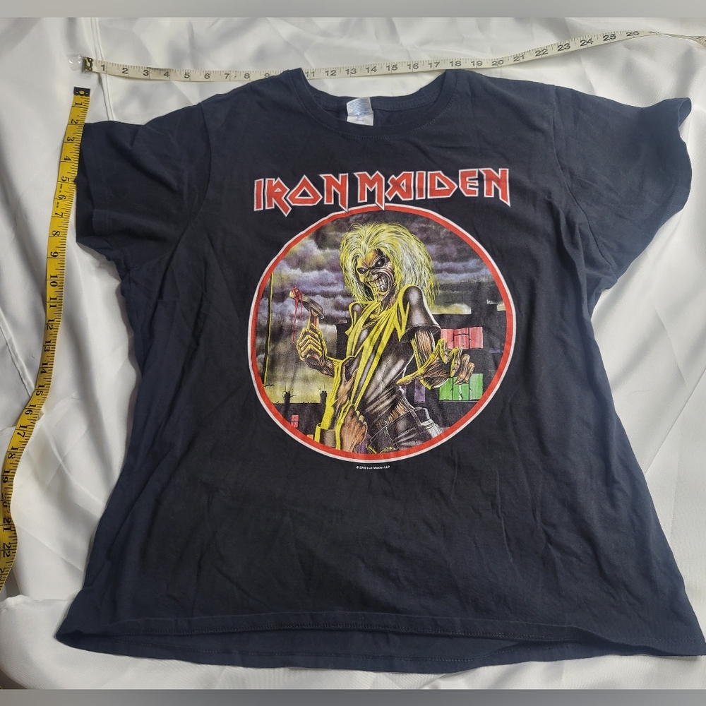 Iron Maiden - 2019 Black Shirt - XXL but appears to run smaller IMO.Small flaw